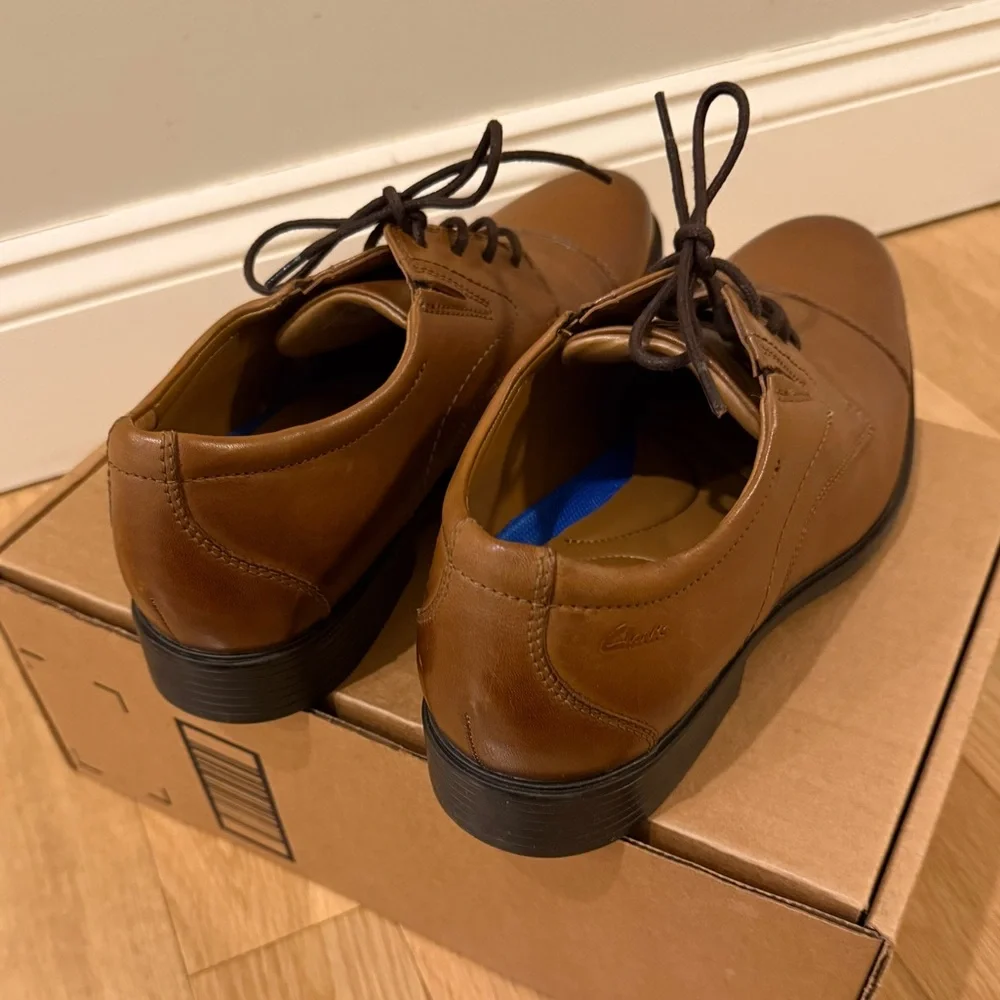 CLARKS men’s Whiddon Cap-Toe Oxfords Shoo